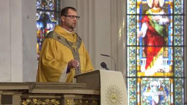 Attēls rakstam: Arhibīskaps Rinalds Grants: Lieldienu svētki sākas tumsā