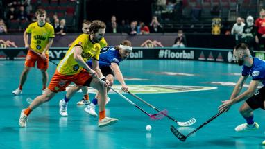 Attēls rakstam: Čempioni noliek pilnvaras. Ulbrokas florbolisti zeltu spiesti nomainīt pret sudrabu