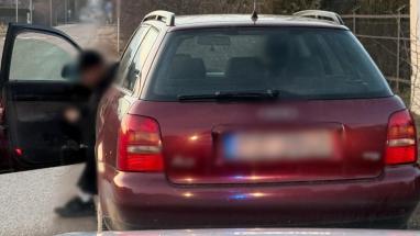 Attēls rakstam: Dreiliņos jaunietis bez autovadīšanas tiesībām "ved mātei" nelegālas e-cigaretes