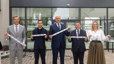 Attēls rakstam: FOTO: Četras pirmās klases un arvien vairāk skolēnu – Berģu skolā atklāj jaunas telpas