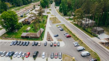 Attēls rakstam: FOTO: Gandrīz gatavs jaunais mobilitātes punkts pie Saulkrastu stacijas; kā risinās problēmu Smilšu ielā?
