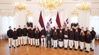 Attēls rakstam: FOTO: Valsts prezidents: Latvijas olimpiešu solidaritāte ar Ukrainu ir zelts