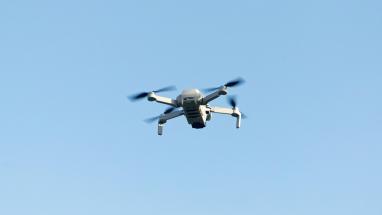 Attēls rakstam: Nav zināms, kas par lidaparātu pietuvojās Latvijas gaisa telpai; šūnu apraidē "meklē līdzsvaru"