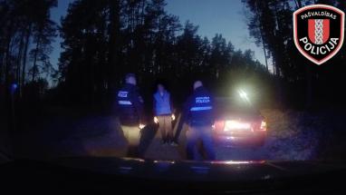 Attēls rakstam: Pie stūres bez tiesībām. Nakts reidā pie Ulbrokas atklāj nepilngadīgu autovadītāju