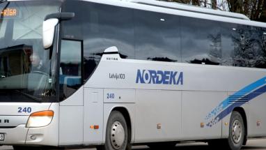 Attēls rakstam: Stāvi kā spoža Ziemsvētku eglīte... Pasažieris sašutis par autobusu satiksmi uz Salaspili