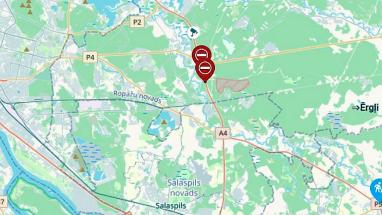 Attēls rakstam: Traģiskas avārijas dēļ  pinībā bloķēta satiksme uz Rīgas apvedceļa. Bojā gājis cilvēks