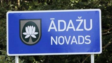 Attēls rakstam: “Uzaicinājums ir, bet darba kārtībā jautājuma nav!” Ādažos pirms domes sēdes jauns satraukums