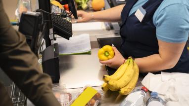 Attēls rakstam: Vairākām pārtikas precēm samazinās PVN: kuri ikdienas produkti kļūs lētāki?
