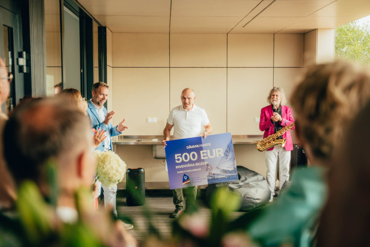 FOTO. Labas ziņas tiem, kam sirdī jūra: Zvejniekciemā atklāts jauns multifunkcionāls centrs