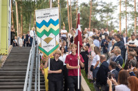 FOTO: Četras pirmās klases un arvien vairāk skolēnu – Berģu skolā atklāj jaunas telpas