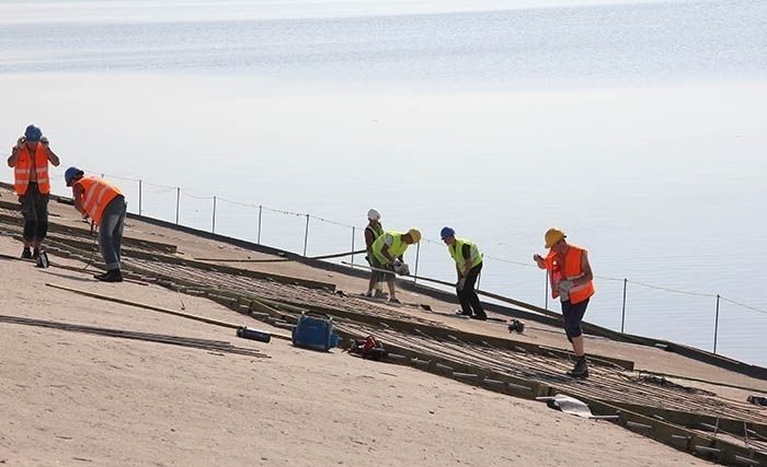 1.augustā sāks pazemināt ūdens līmeni Rīgas HES