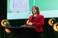 FOTO: Ulbrokā pulcējas 200 dalībnieku. Konferencē spriež par ilgtspējīgiem iepirkumiem un godina uzņēmējus