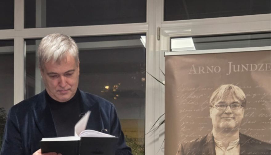 12.III Tikšanās ar rakstnieku un žurnālistu Arno Jundzi Ropažos