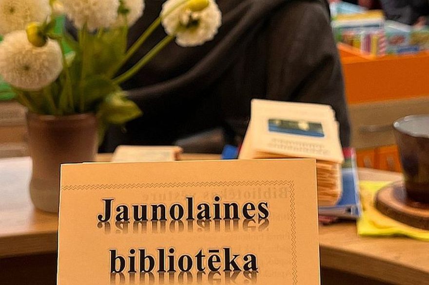 15.X Tikšanās ar Līvu Zolneroviču "Hipiji Latvijā" Jaunolainē