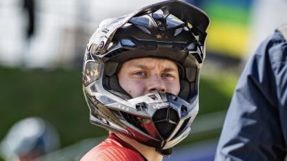 Attēls rakstam: 16.IV Tikšanās ar sportistiem Kārli Pedraudzi un Annu Pedraudzi Ulbrokā