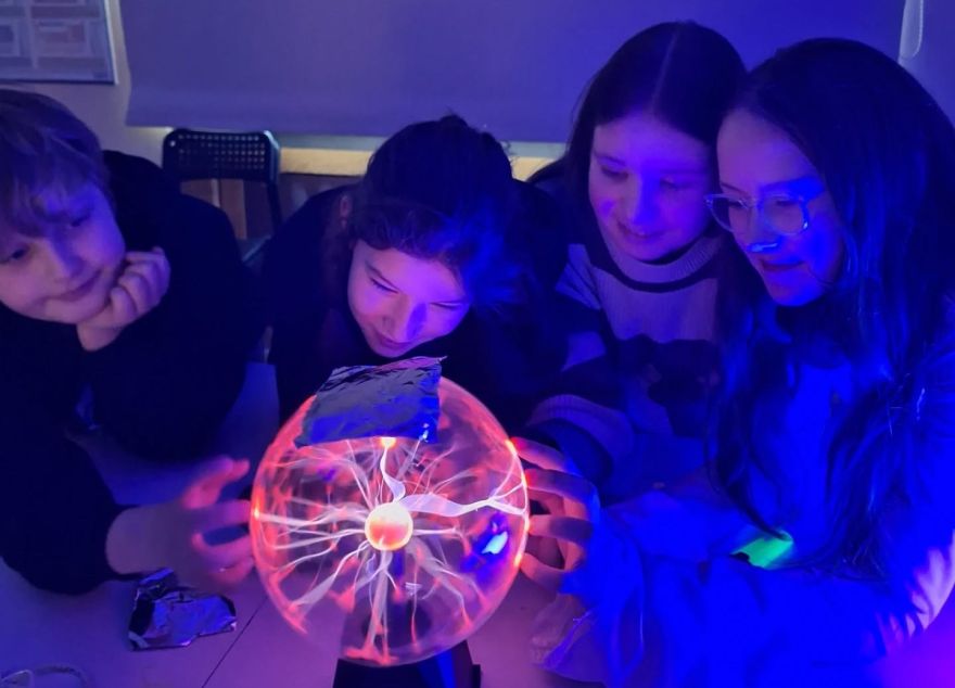 19.III Bērnu, jauniešu un vecāku žūrijas sezonas noslēgums un "Laboratorium" nodarbība Vangažos