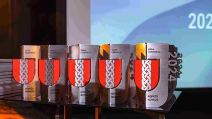 Attēls rakstam: 19.III Ropažu novada uzņēmēju gada balvas laureātu sveikšana Ulbrokā