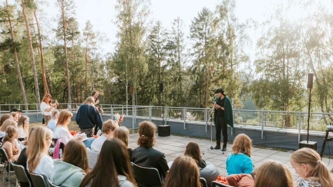 Attēls rakstam: 19.IX Atvērtais dzejas mikrofons jauniešiem "Vārdu jūra" Kauguros