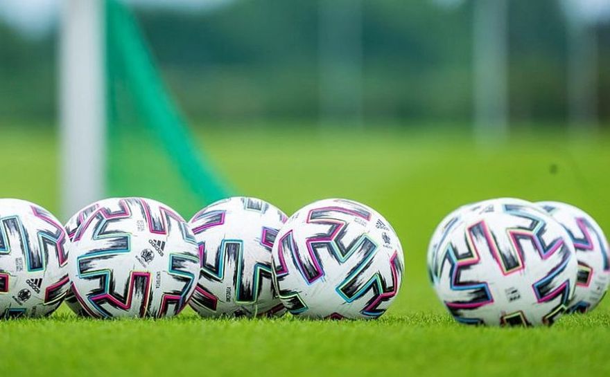 20.-21.VI Latvijas futbola trešās līgas un Sieviešu līgas spēles Jaunmārupē, Ķekavā un Slokā