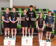 Foto: Siguldiešiem bagāta godalgu raža Latvijas čempionātā badmintonā jauniešiem