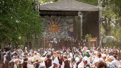 Attēls rakstam: 23.-24.V Bērnu un jauniešu folkloras svētki "Pulkā eimu, pulkā teku 2026" Saulkrastos