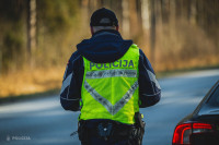 Foto: Rīgas ielās ar 109 km stundā. Dienas laikā policija fiksē 1792 ātrumpārkāpumus