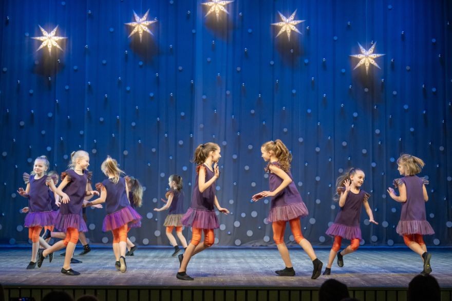 25.IV Deju kolektīva "Vitamīni" sezonas noslēguma koncerts Jaunolainē