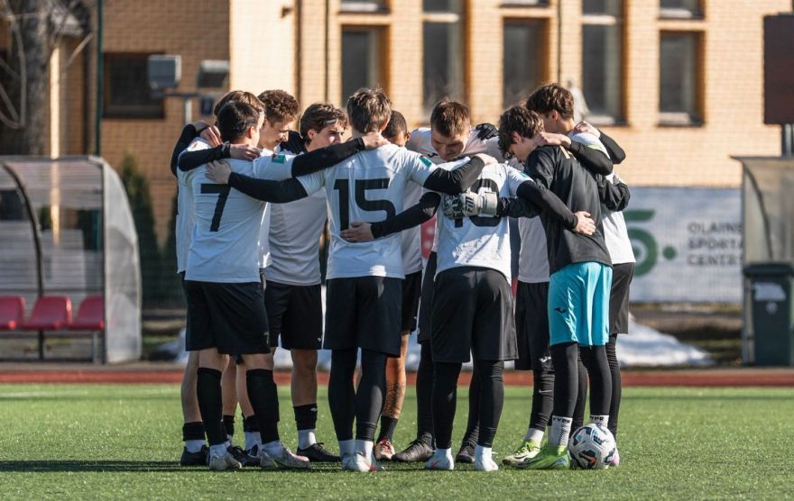 25.IV Latvijas futbola otrās līgas spēles Olainē un Ķekavā