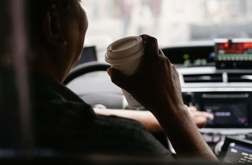 26% autovadītāju mēdz braukt nepiesprādzējušies, Pierīgā – 18%