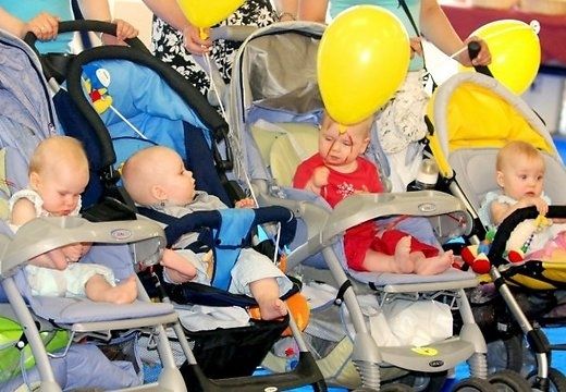 26. maijā māmiņas un tēti vienlaicīgi visā Latvijā izies Lielajā ratu pastaigā
