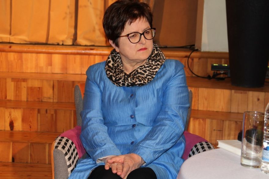 27.V Tikšanās ar dzejnieci un dramaturģi Māru Zālīti Jūrmalā