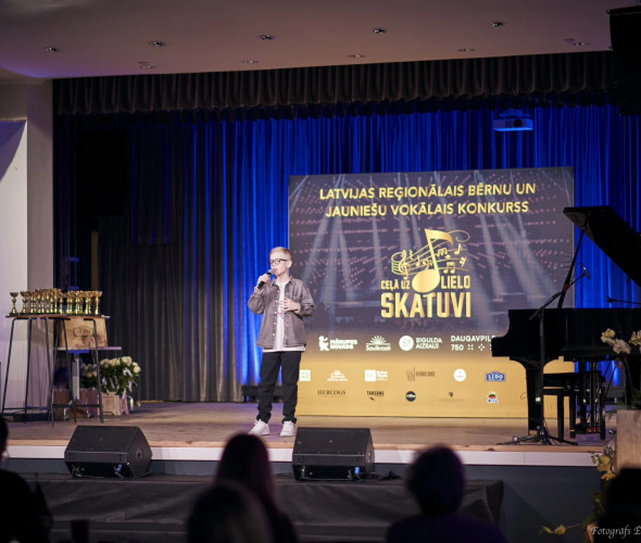 Foto: Vokālais konkurss "Ceļā uz lielo skatuvi" notiks arī Saulkrastos un Siguldā