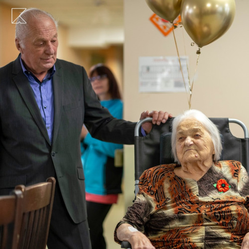 FOTO: Ķekavas novadā skaistu 100 gadu jubileju svin novadniece Ritma Smilga