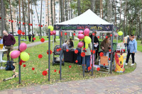 FOTO: Purva ogai par godu – Olainē nosvinēts Dzērveņu festivāls