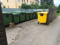 FOTO. Progress ir, bet problēmas vēl jāatrisina: Baložos mēģina sakārtot atkritumu haosu