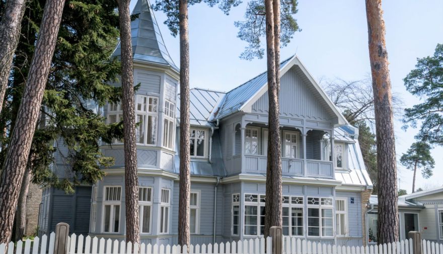 9.IV Lauras Ozolas izstādes "Banānu jūra" atklāšana Jūrmalā