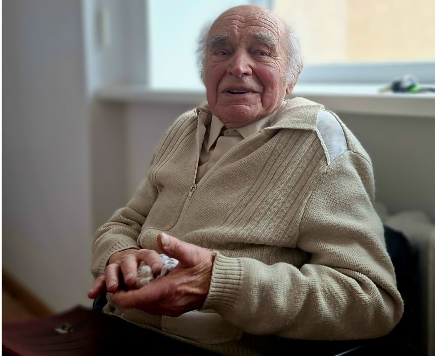 Ādažnieks Agris Everss – starp sistēmu un pārliecību