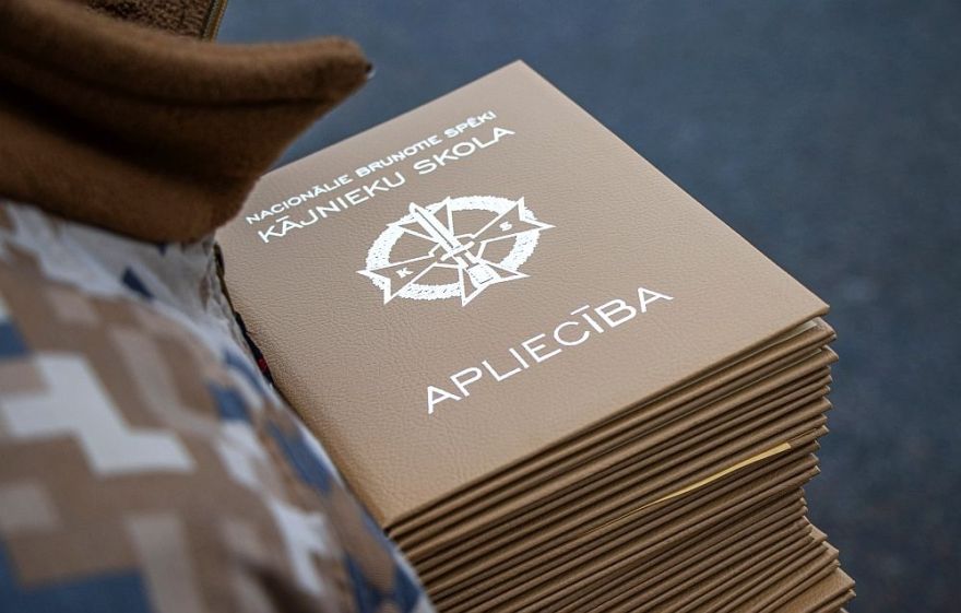 Ādažos militārās pamatapmācības kursu absolvēs jaunie karavīri