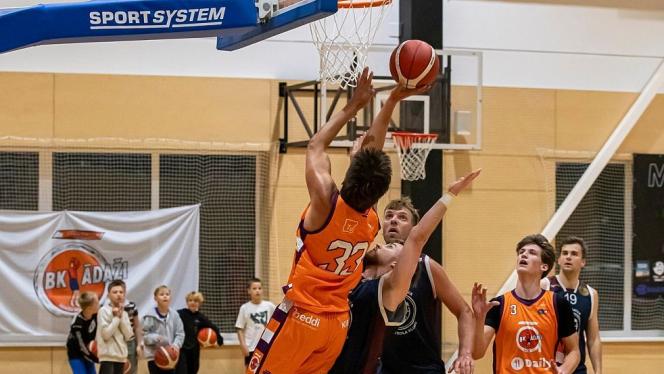Attēls rakstam: Ādažu basketbolisti ar uzvaru sāk RBL izslēgšanas turnīru