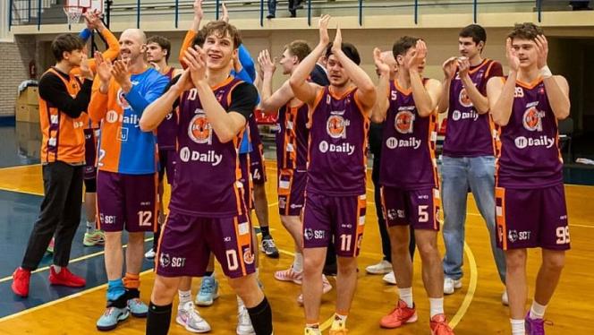 Attēls rakstam: Ādažu basketbolisti izvirzās vadībā Reģionālās līgas finālsērijā