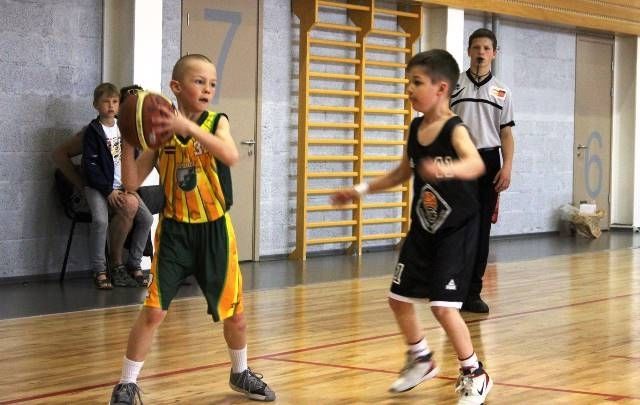 Ādažu, Mārupes un Berģu jaunie basketbolisti "Kāruma kausā" – bez zaudējumiem