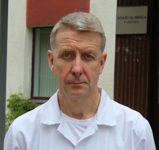 Ādažu mediķi problēmas risina, par streikiem nedomā