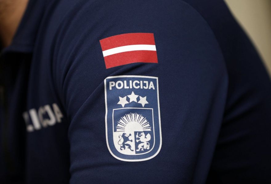 Aizturēti divi vīrieši par narkotisko vielu glabāšanu un realizāciju Jūrmalā