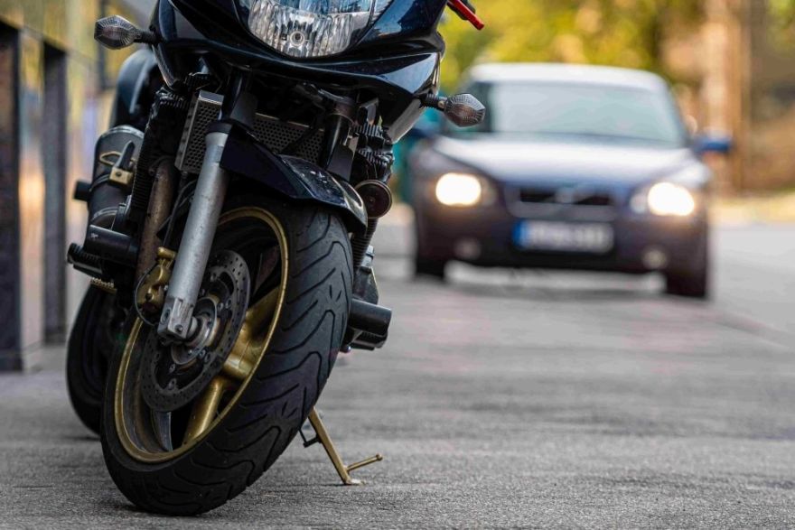 Apdrošinātājs: Mototransporta līdzekļu skaits pieaug straujāk nekā automašīnu daudzums