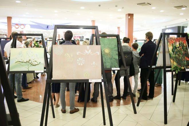 Apskatāma mūzikas un mākslas festivāla "Bildes 2016" izstāde "Bilžu puķu dārzs"