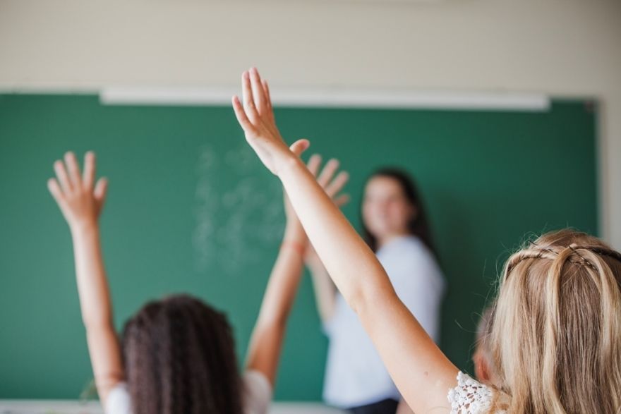 Aptauja: 33% izvēlējušies skolu pēc īpašiem vecāku vai bērnu izvēlētiem kritērijiem