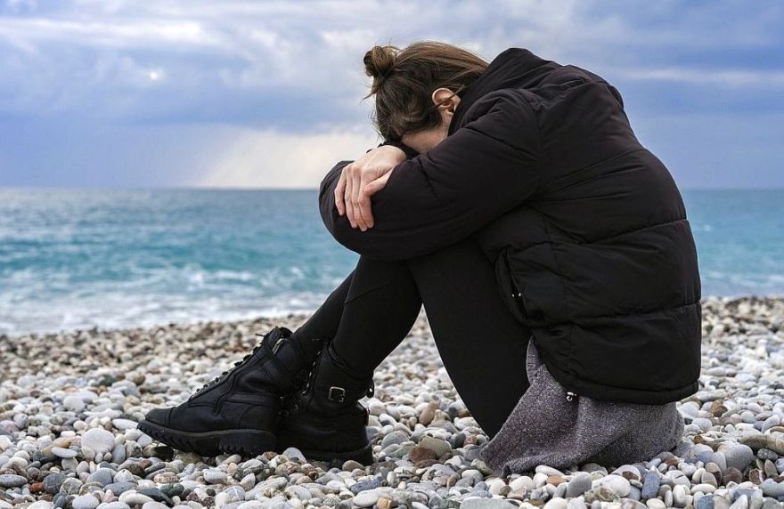 Aptauja: Ap 70% Latvijas iedzīvotāju labsajūtu ietekmē stress un nervozitāte