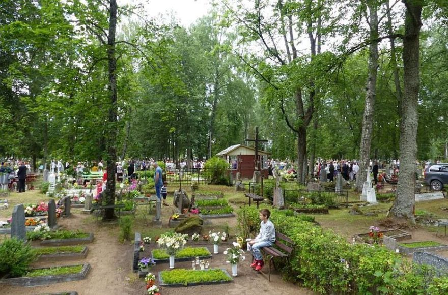 Aptauja. Cik nozīmīga jums ir latviešu kapu kultūra?