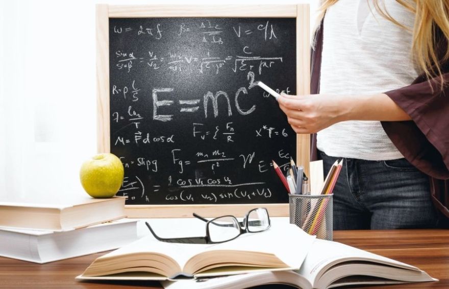 Aptauja: Gandrīz puse pedagogu uzskata, ka nepieciešamas plašākas profesionālās pilnveides iespējas