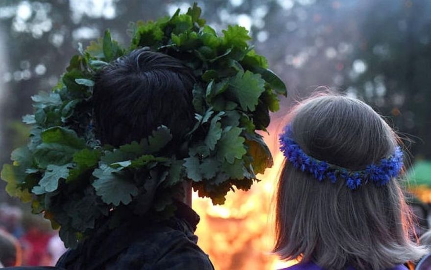 Aptauja. Kā svinēsiet Jāņus?